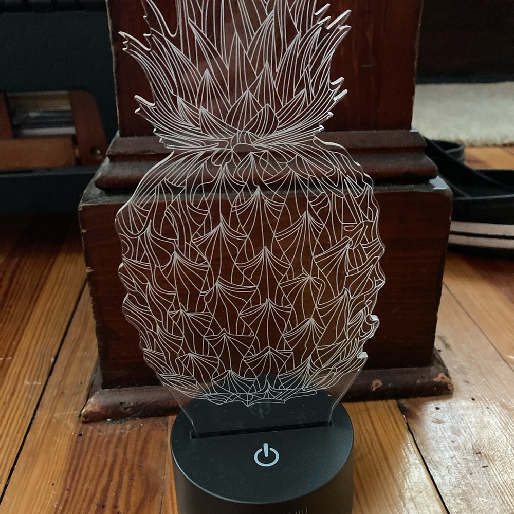 LED Pineapple Art Lamp